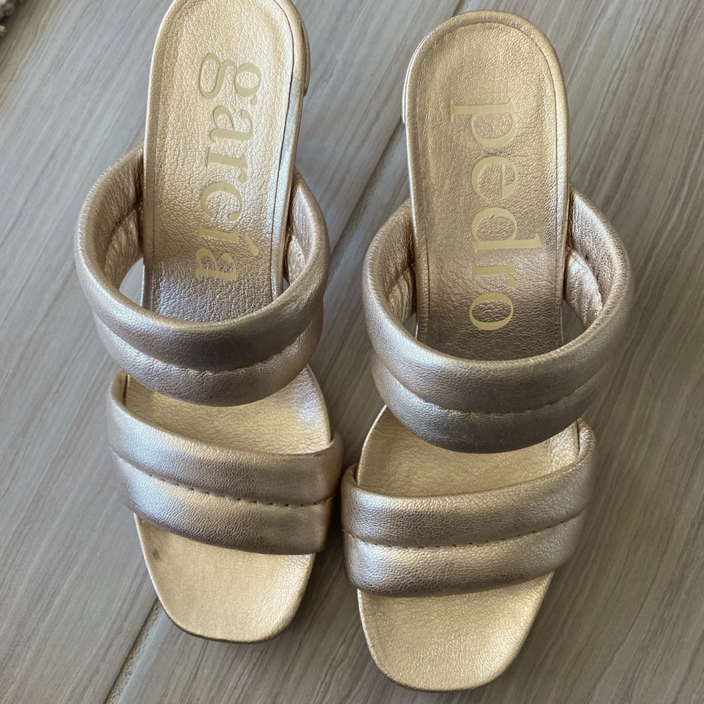 Pedro Garcia gold metallic, double strap, leather sandal NEW size 40 NEW